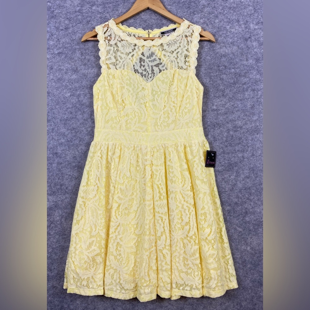 Nikibiki NEW Floral Lace Dress Size M Yellow Keyhole Back A-Line Semi-Sheer
